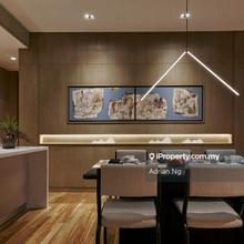 Iconic building at city centre. Your perfect home !