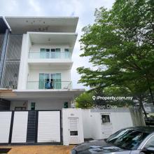 Corner 3 storey semi-d in bukit suria, surian tropika homes.