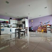 2 rooms 2 bathrooms 972sf facing lake good condition