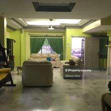 2 storey terrace @ End lot @ Build in Dry and Wet Kitchen