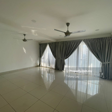 You vista unit for sale below market price beside  taman suntex mrt