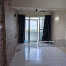 Sinar Bukit Dumbar 700sqft Renovated 1 Car Park Jelutong