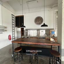 Plaza Arkadia Corner Loft Office Fully Renovated Move in Condition