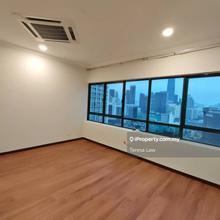Penthouse with 2820sf 