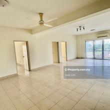 Unit come with 3 carpark, 2 balcony