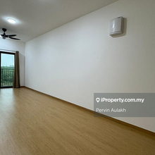 Maya Bay @ Gamuda Cove for Rent 2B 1 B Partially Furnished