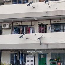 Walking distance to LRT station rm250k
