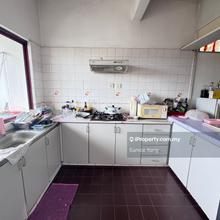 Breezy High Floor Unit in SS 17 Subang Jaya For Sale