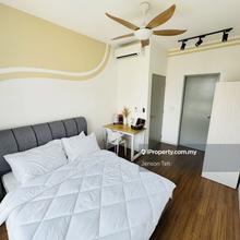 Master Bedroom w/ Private Bathroom, Ready to Move In! Walk to MRT LRT
