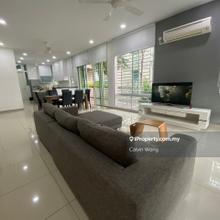 End Lot unit with 10ft land