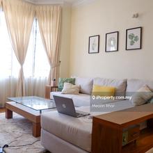 Beautiful designed, well maintained, good condition