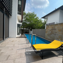 Great location with pool near to klcc/mid valley high ceiling 