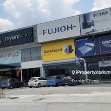 Corner 2 storey shop face main road 