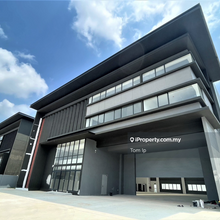 3 storey Semi Detached Factory For Rent