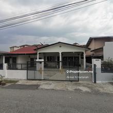 Banglo Setingkat & 5 Rumah Sewa