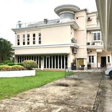 Bungalow at likas 