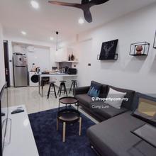 Unit very nice design, good condition, clean and comfortable!