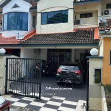 2.5 Storey Terrace House Unbolck View