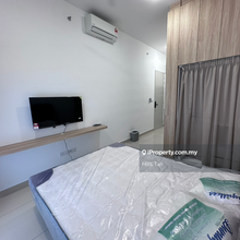 Brand new full furnish studio