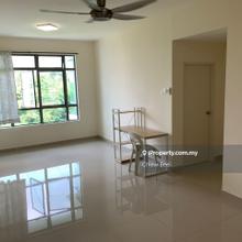 Partly Furnished High Floor 856sf with Hill View and 2 car park