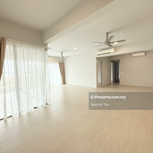 3-bedroom unit behind centre point for rental 