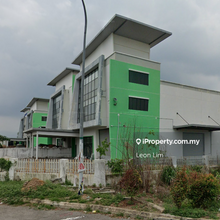2sty semi detached, corner, 200a, freehold, accessible, 