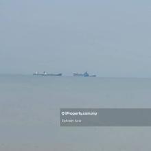 Pulau Carey Land facing sea