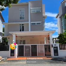 3 Storey Bungalow House At Lintang Minden, Penang for Sale