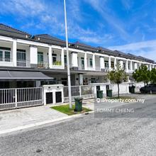 Terrace House Partial Furnished 22x75