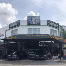 Bandar Botanic Jalan Resak 1st Floor Corner Office