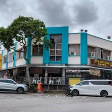 Corner Ground floor shop Bdr Pinggiran Subang for rent 