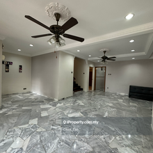 Bandar Kinrara corner double story for rent 