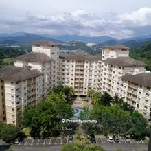 Oakleaf Park 3 bedrooms corner unit, 1 car park, bank valuation rm280k