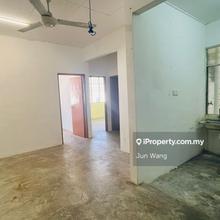 Sri Orkid Flat, Low Cost Flat, Level 4, 3 Bedroom 1 Bathroom, 680sqft