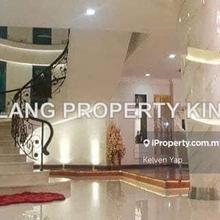 Ambang botanic klang , own built bungalow 