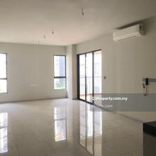 Bare unit, with bathtub, super big balcony