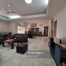 Well Maintained Semi D, OUG for Sale