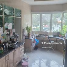 Beachfront, Freehold, Gurney Drive, Partially Furnished