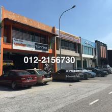One and a half Sty Terrace Factory for Rent 