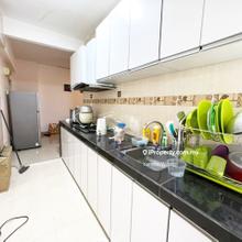 Nice Kitchen Cabinets, More than 10 units ready to choose