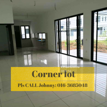 Corner lot in elmina green 1 for sale