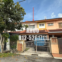 Double storey house in bandar saujana putra,selangor 
