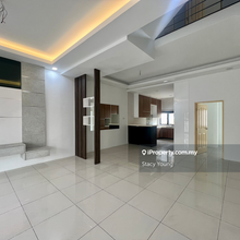 Super cheap freehold renovated 2.5sty terrace