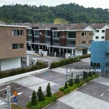 3 Storey Limited Unit 5rooms5bathroom, Hillside Landed , Selayang 