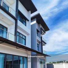 3 Storey Modern Detached House with Private Pool & Lift