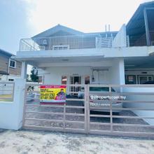 Well Maintained Unit 2 Sty Semi D Taman Desiran Bayu, Puchong