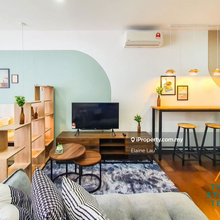Queensville Condominium for Rent