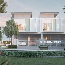 Modern luxury 2 storey superlink home 20'x92' with smart home system
