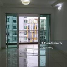 Strategic location spacious walking distance to MRT & LRT stations