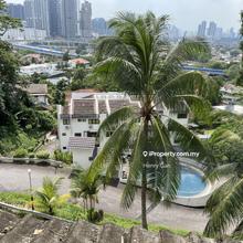 The Triplex unit is located in a quiet wooded area 10 minutes to KLCC 